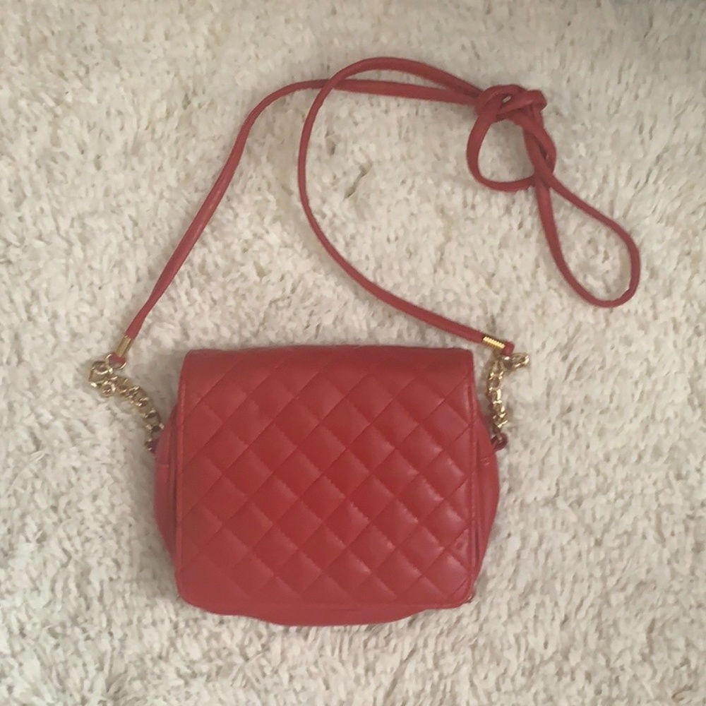 VINTAGE 80s Red Quilted Leather Crossbody Bag